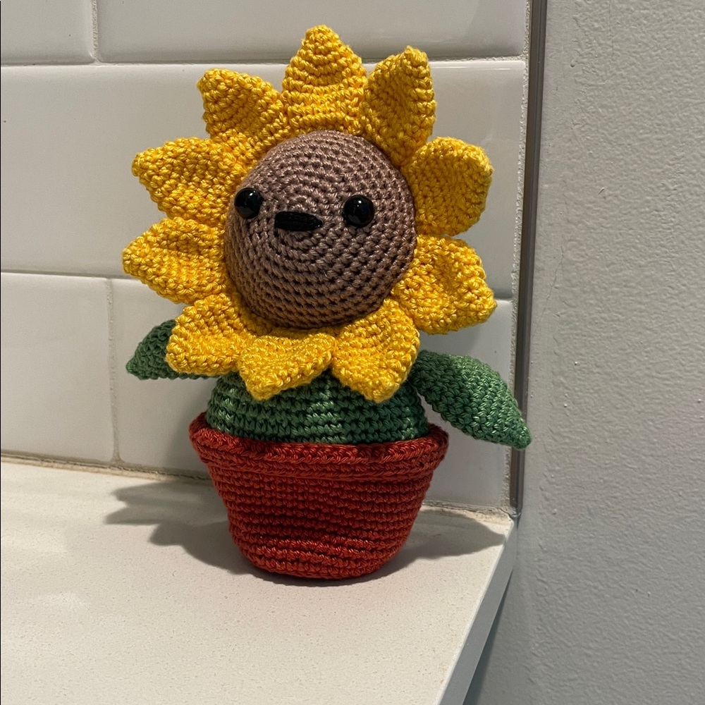 Flower Child Sunflower Bear Hand Crafted Figure and Pot Amigurumi Crochet Decor - Picture 3 of 13